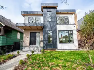 Brand New Extra-large Modern Home