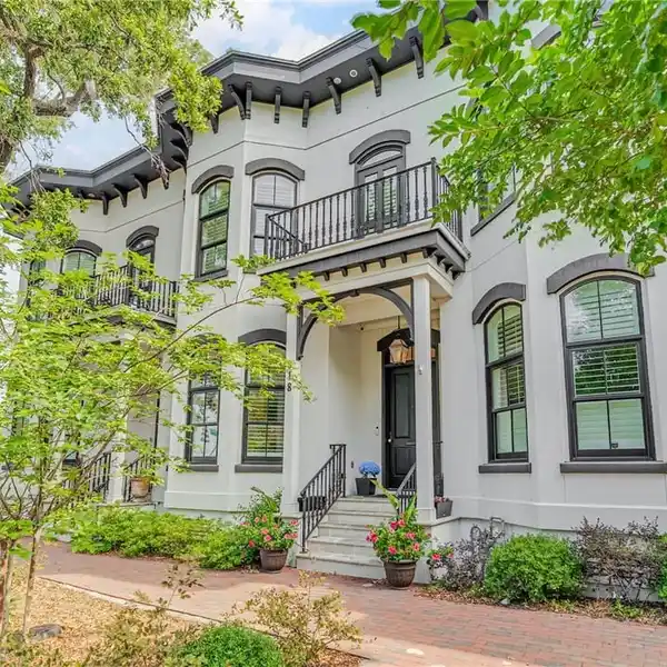 ELEGANT HOME IN THE NATIONAL HISTORIC LANDMARK DISTRICT