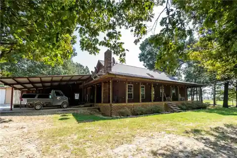 Extraordinary 31-Acre Equestrian Estate