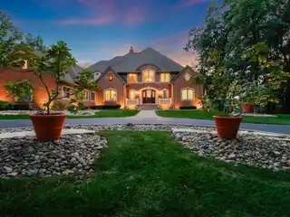 Timeless Luxury Meets Everyday Comfort in Rosewood Estates