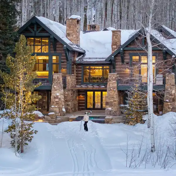 CONTEMPORARY MOUNTAIN RETREAT IN EXCLUSIVE BACHELOR GULCH