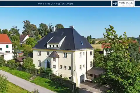 Stately Country Villa in Neoclassical Style