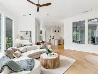 Remarkable Estate on a Quiet Cul-De-Sac