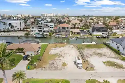 Exceptional Waterfront Home Site