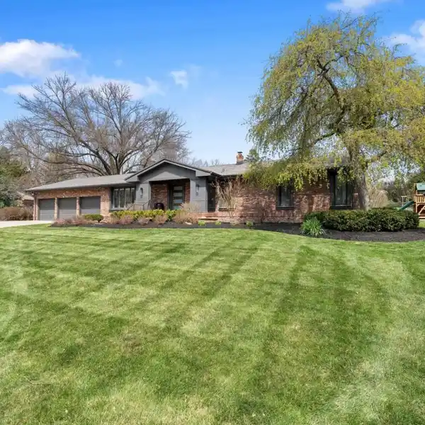 REIMAGINED MID-CENTURY MODERN MASTERPIECE