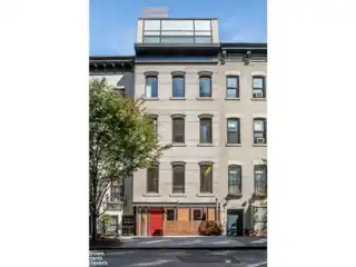 Modern Architectural Townhouse with Private Carriage House