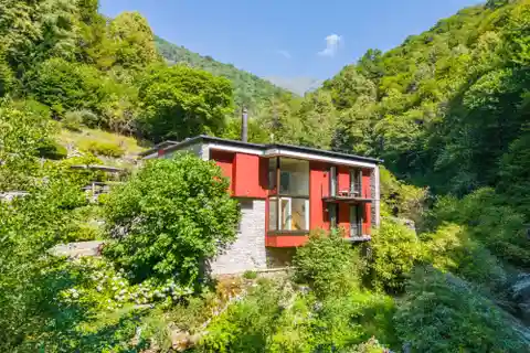 Charming Villa Enveloped by Nature