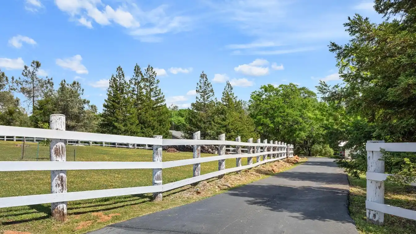 Serene Living on over Five Acres
