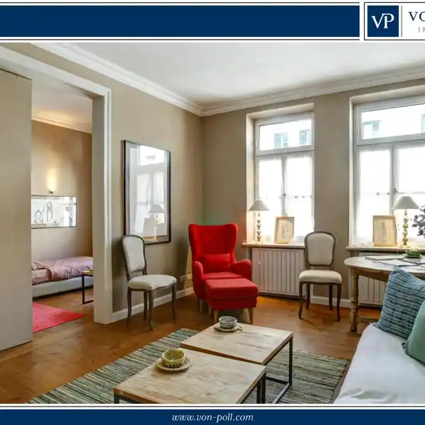 CHARMING APARTMENT BLENDING CLASSIC AND CONTEMPORARY