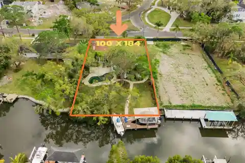 Oversized Lot on the Canal with Direct Access to Tampa Bay