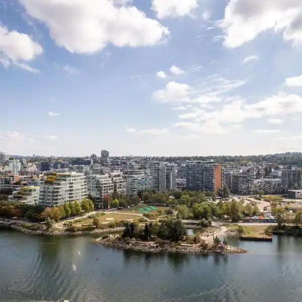 SPECTACULAR CORNER HOME WITH PANORAMIC VIEWS