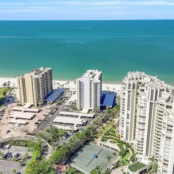 WELCOMING BEACH LUXURY AT GULFSIDE