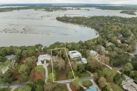 Fabulous Deep Water Home Site