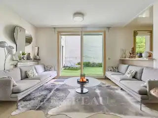 Contemporary Apartment with Functional and Stylish Layout