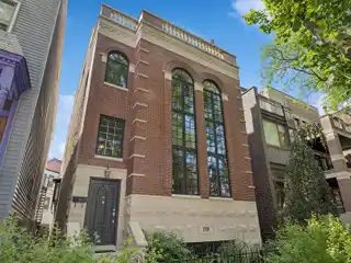 Recently Updated Home in the Heart of Lincoln Park