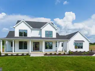 Wraparound Porch Charm with Majestic Hilltop Views