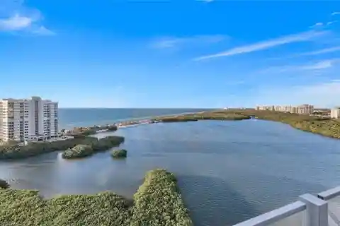 Rare High-Floor Condo in Baypointe