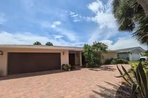 Custom Waterfront Paradise Home