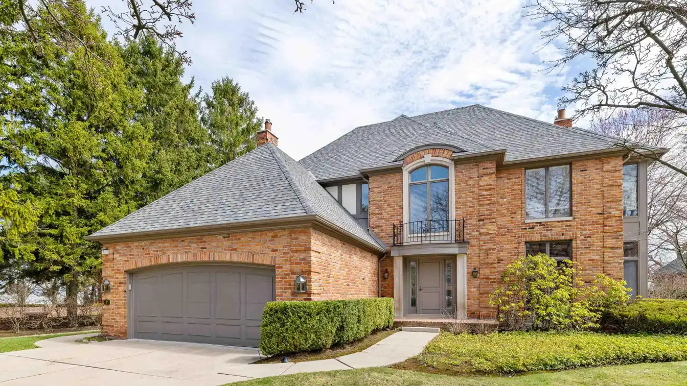 Rare Lakefront Condominium