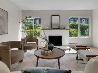 Beautifully Remodeled Townhome