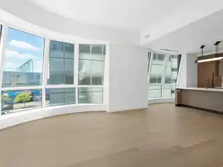Triple Mint Condo at Lantern House