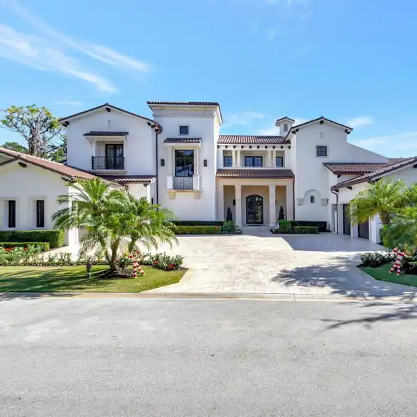 MAGNIFICENT HOME ON A BEAUTIFUL, PRIVATE LOT