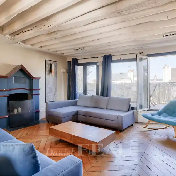 PERFECTLY RENOVATED APARTMENT IN SAINT ANTOINE
