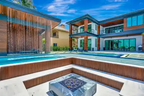 Brand-new Gated Intracoastal Estate