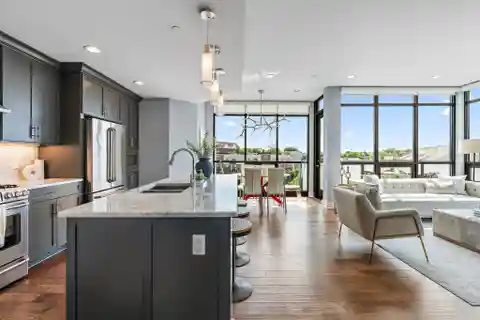 Stunning and Sophisticated Penthouse in Coveted Nashville Boutique High-Rise