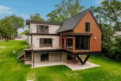 Masterful Residence at Okauchee Lake