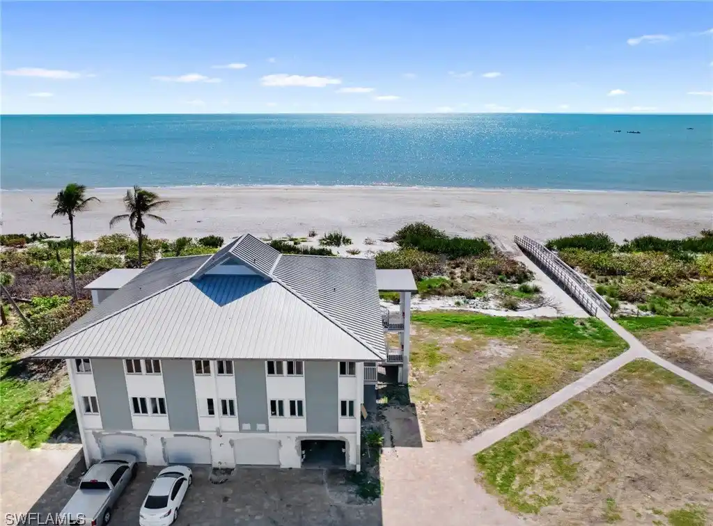 Direct Gulf-front Opportunity