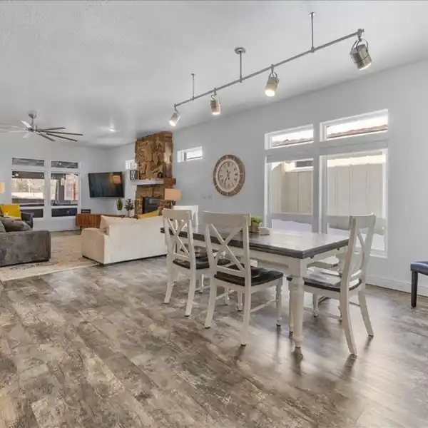 RARE GEM COMBINING SPACIOUS LIVING AND OUTDOOR COMFORT