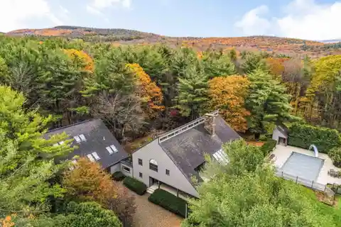 One-Of-A-Kind Hudson Valley Estate with Panoramic Mountain Views