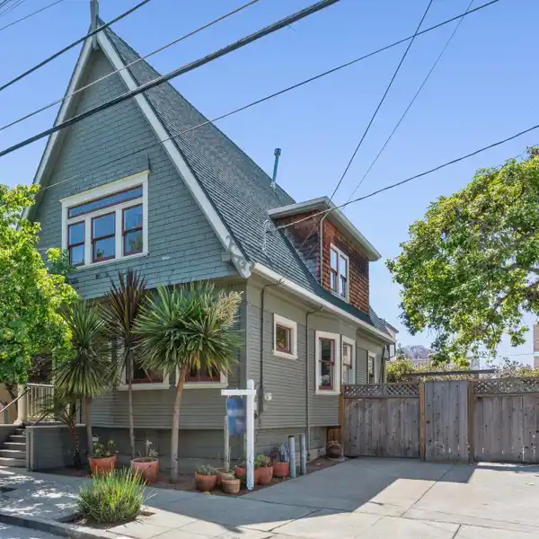TIMELESS CENTRAL BERKELEY TREASURE