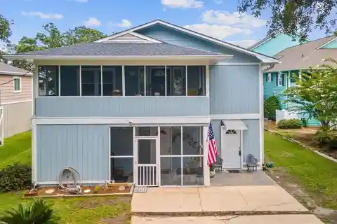 Waterfront Escape in Beautiful Murrells Inlet