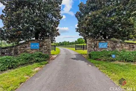 50-acre Equestrian Retreat