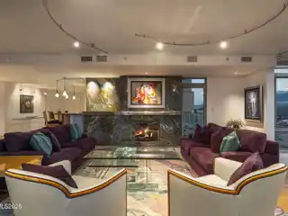 Sophisticated Penthouse at Palladio