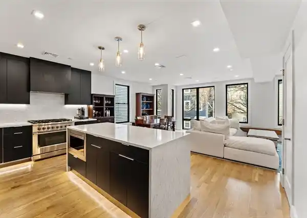 NEWER CONSTRUCTION WITH MODERN ELEGANCE