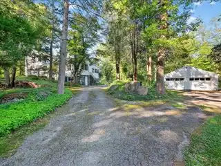 Flexible Living in a Park-Like Setting