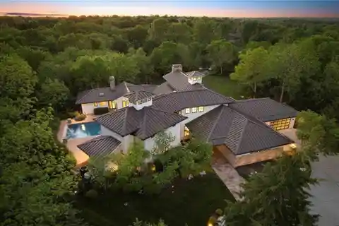 Unrivaled Elegance on 2.5 Pristine Acres