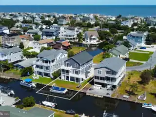 Bright and Inviting Coastal Retreat