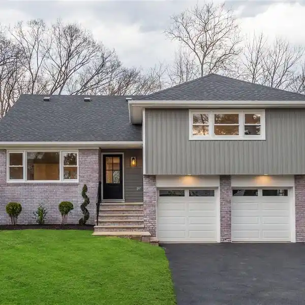 BEAUTIFULLY RENOVATED SPLIT-LEVEL HOME