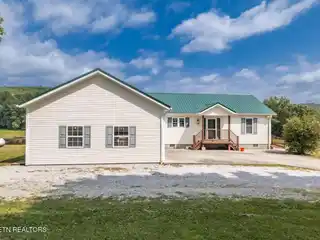Private Farm Oasis with Lake and Barn