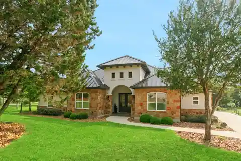 Hill Country Style Home with Modern Touches