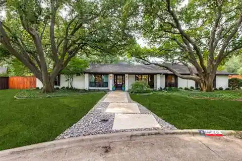 Bright Four Bedroom with Gourmet Kitchen and Expansive Backyard Oasis