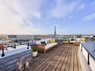 Duplex Apartment in the Prestigious Golden Triangle