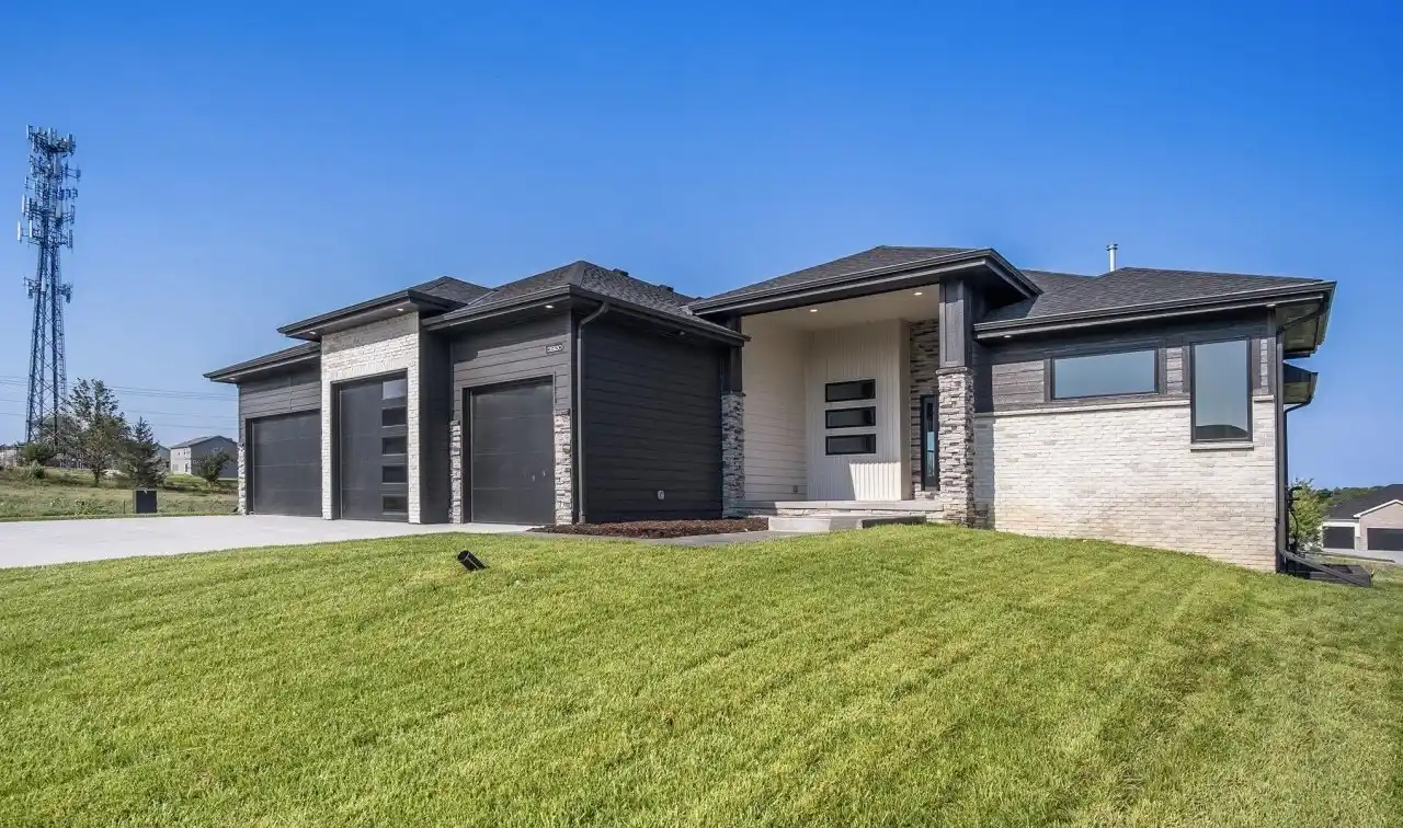 Modern Elkhorn Ranch with Covered Deck and Four-car Garage