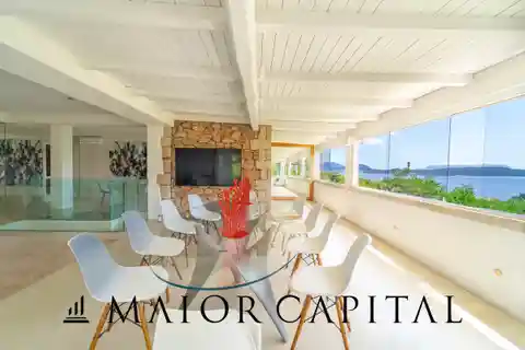 Punta Lada Villa with Stunning Views