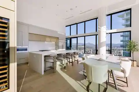 Skyline Luxury Penthouse