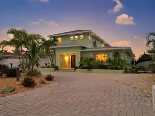 Waterfront Home on Sailboat Water